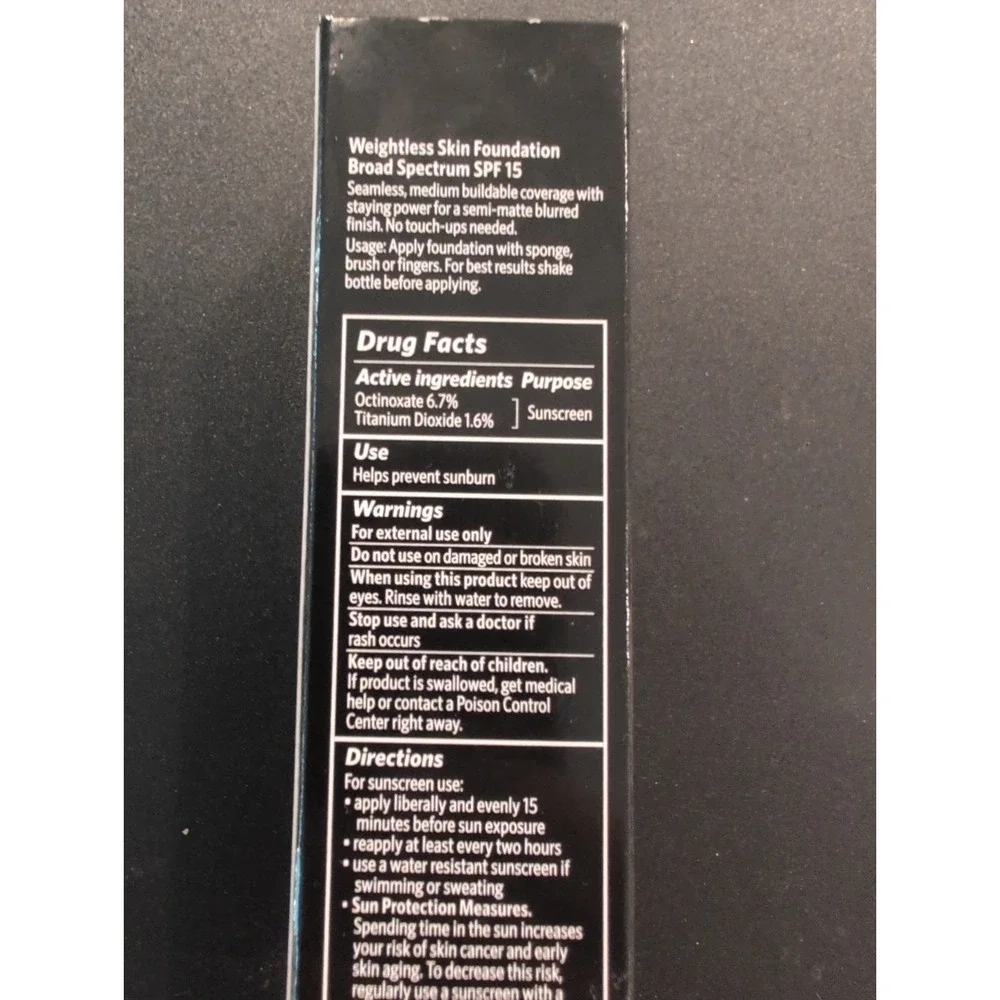 Bobbi Brown Skin Long-Wear Weightless Foundation SPF 15 Porcelain 1oz/30ml New